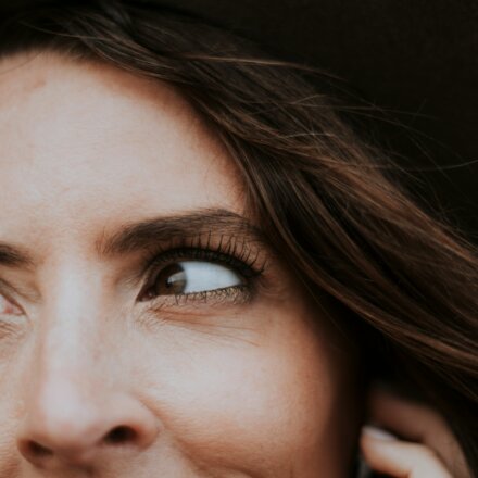 noa Schladming, Frau im Wellnessbereich