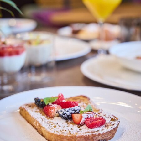 Serviertes Frühstück im Hotel nōa Schladming