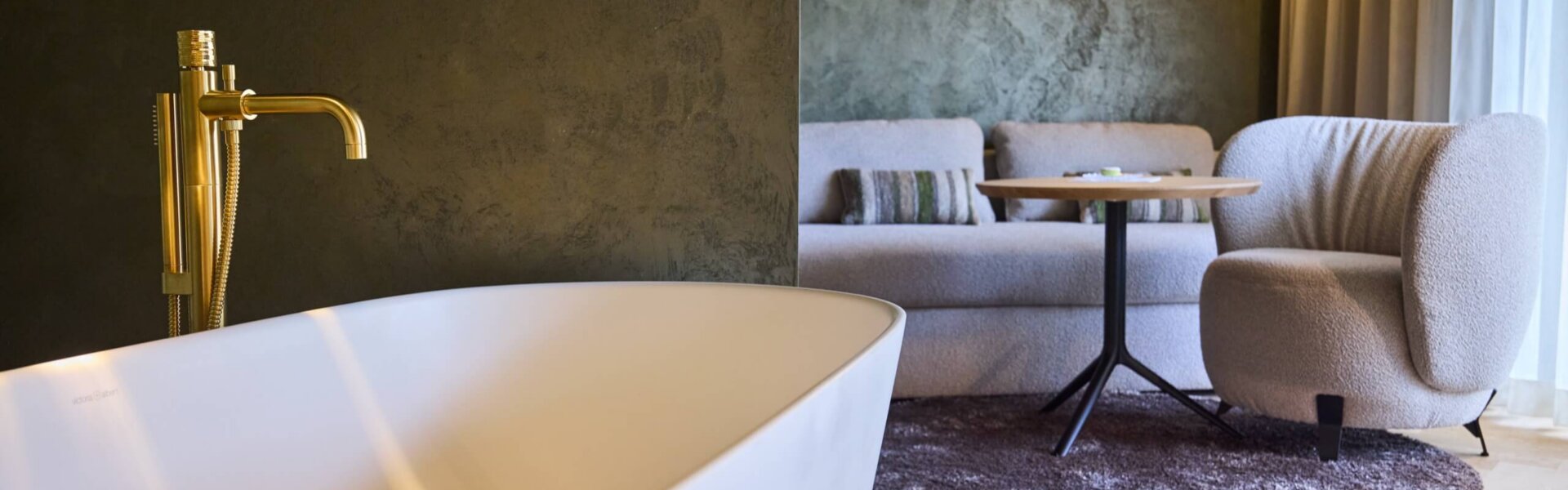 freistehende Badewanne, Suite im nōa Schladming