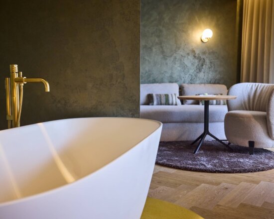 freistehende Badewanne, Suite im nōa Schladming
